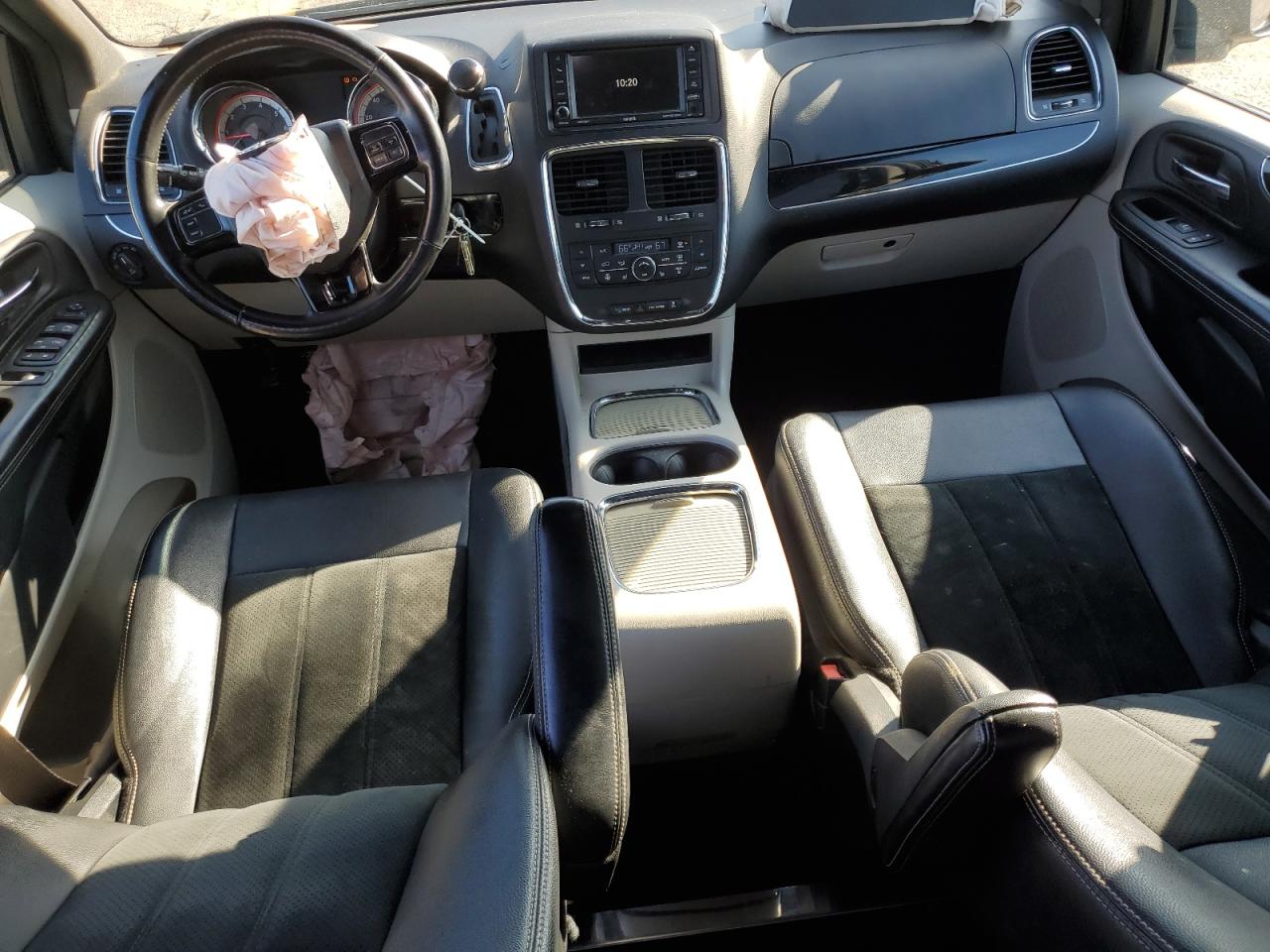 2016 Dodge Caravan - Image 8