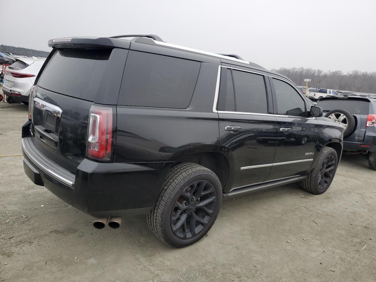 VIN 1GKS2CKJ7HR313603 2017 GMC YUKON no.3