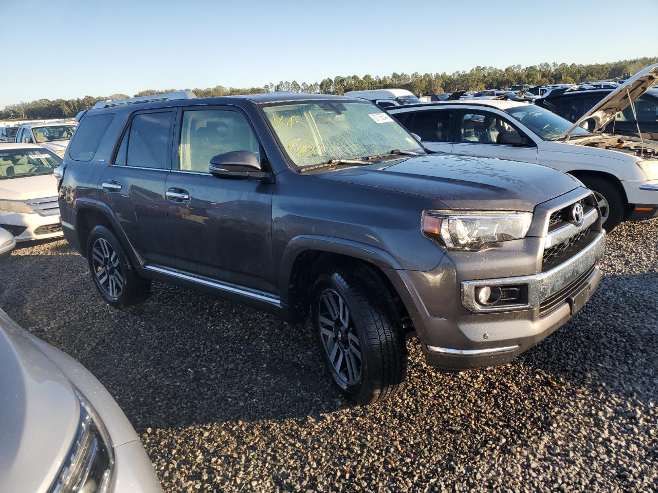 VIN JTEBU5JR3J5513945 2018 TOYOTA 4RUNNER no.4