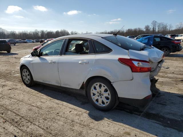 Sedans FORD FOCUS 2012 Biały