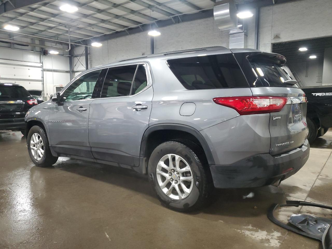 2019 Chevrolet Traverse - Image 2