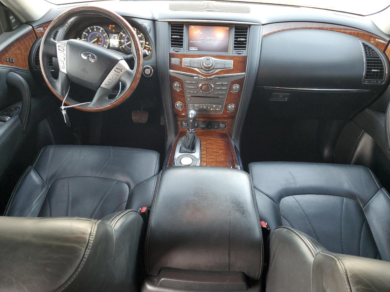2017 Infiniti QX80 - Image 8