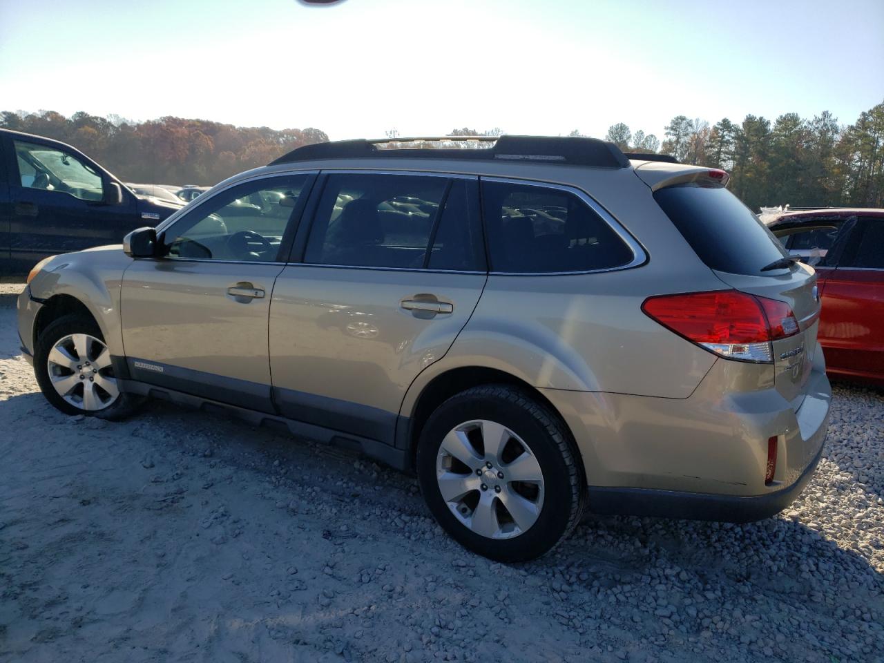 2010 Subaru Outback - Image 2