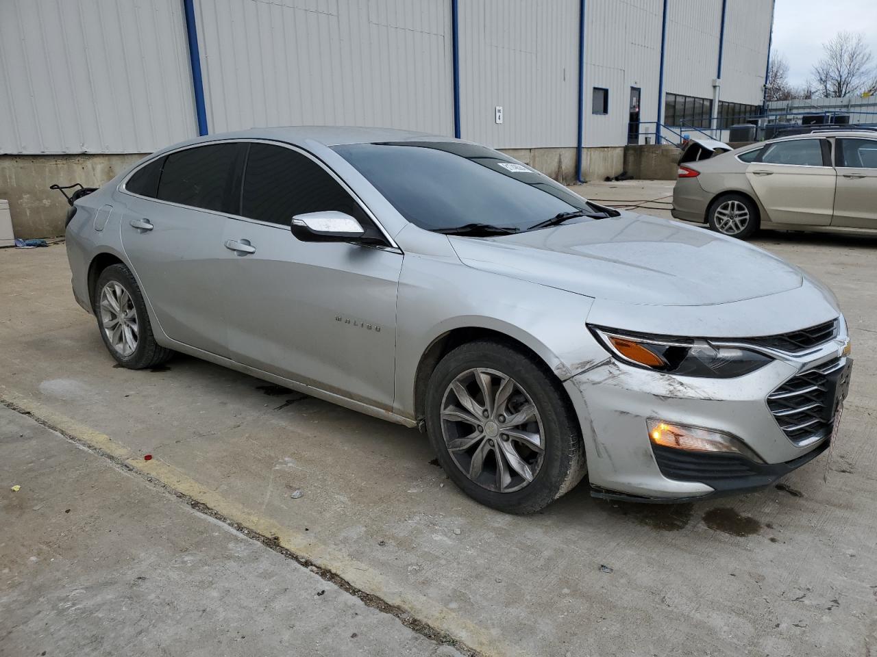 2019 Chevrolet Malibu - Image 4