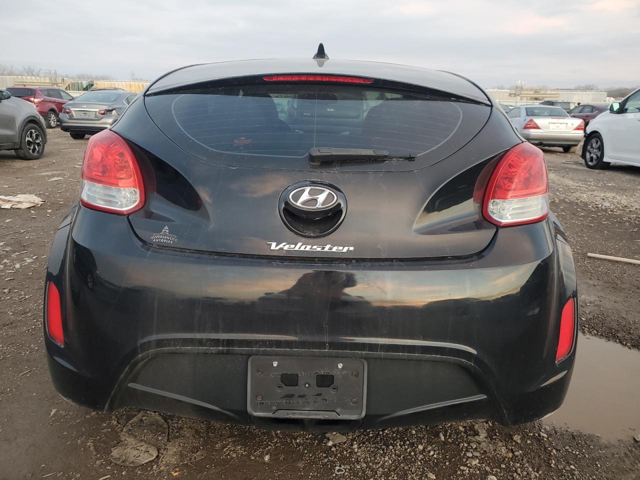 2012 Hyundai Veloster - Image 6
