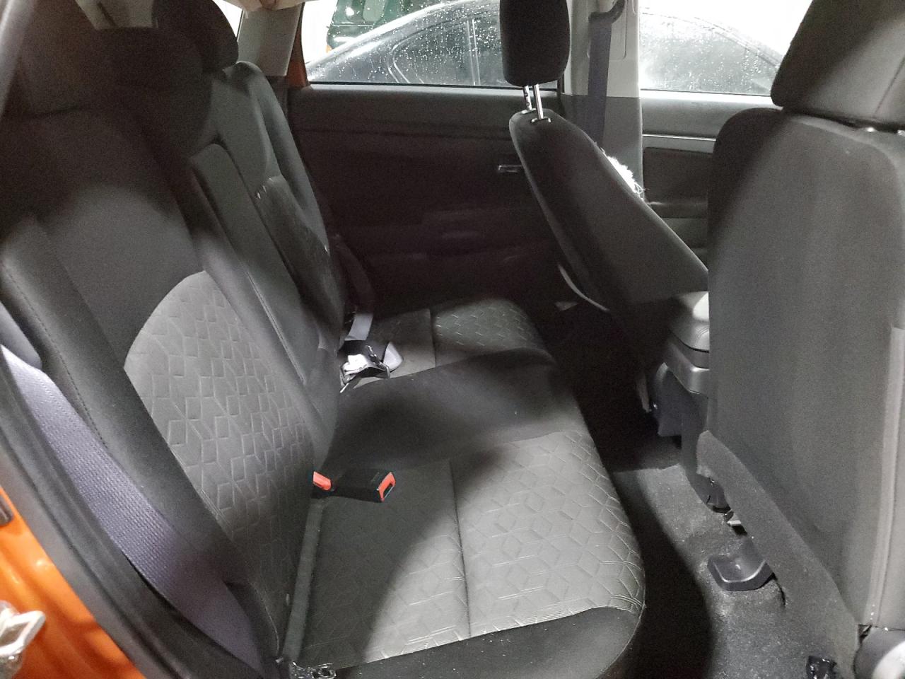 2021 Mitsubishi Outlander - Image 11