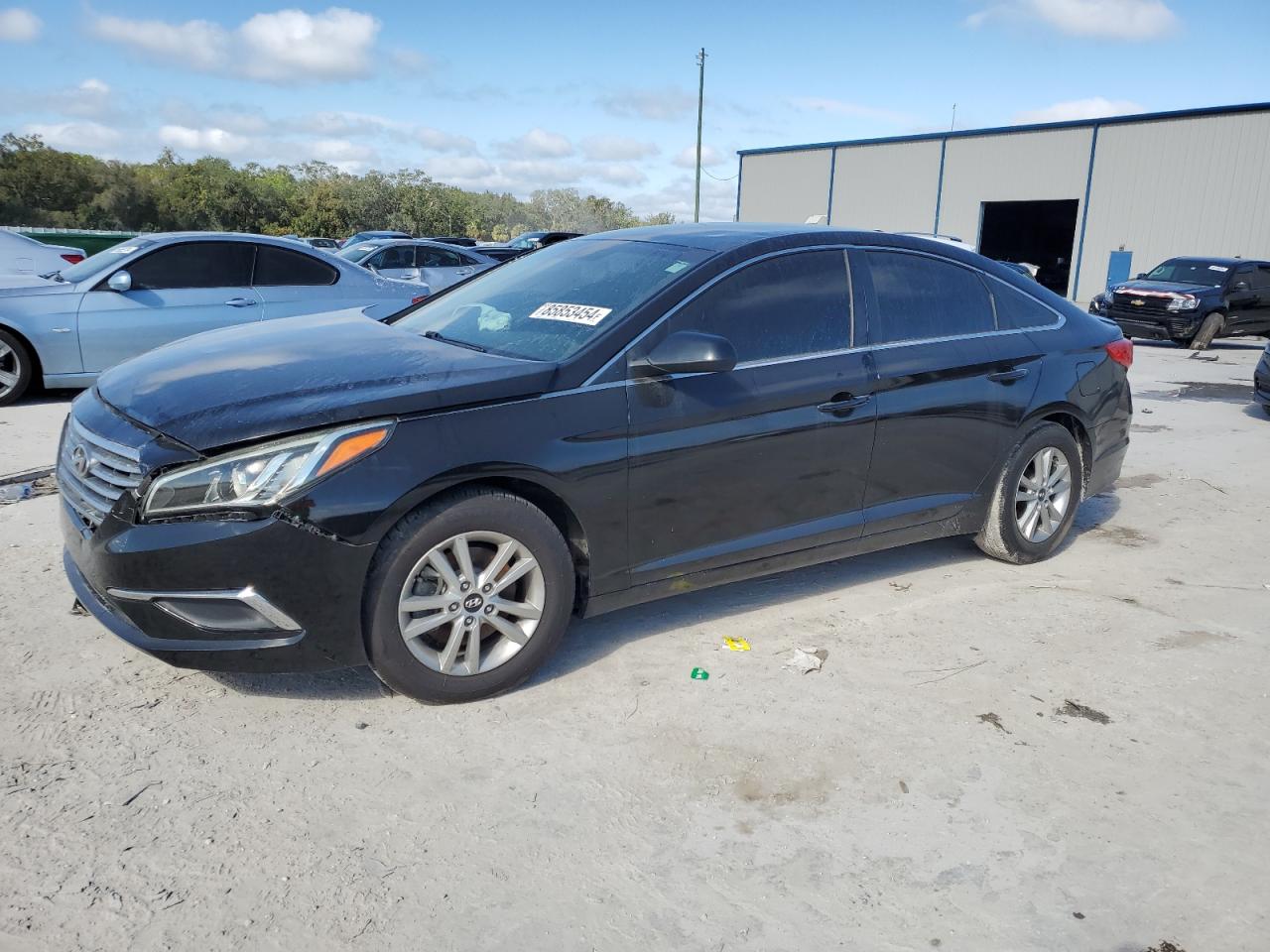 5NPE24AF3HH502400 2017 HYUNDAI SONATA - Image 1