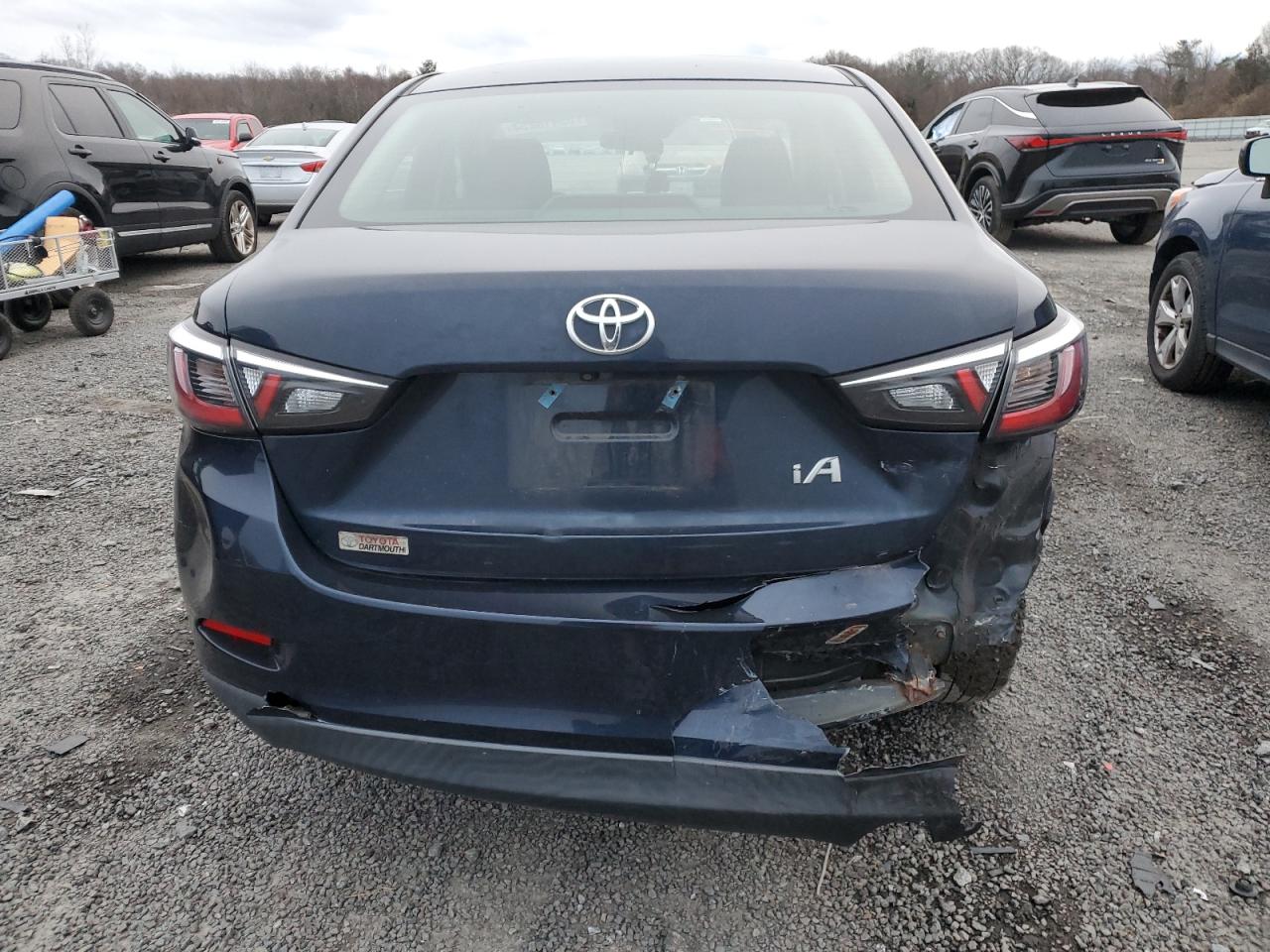 VIN 3MYDLBYV4HY188173 2017 TOYOTA YARIS no.6