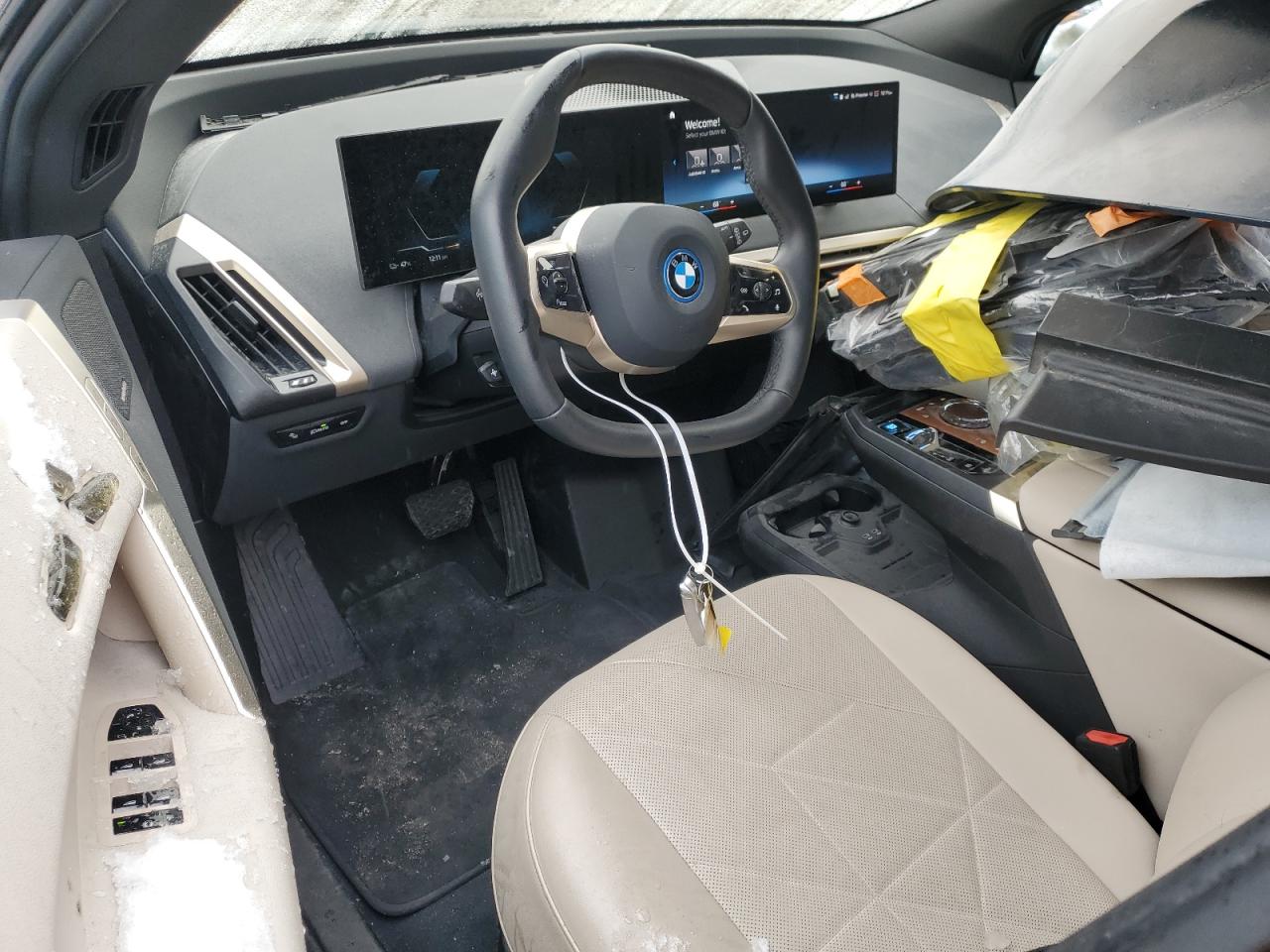 2023 BMW Ix xDrive50 VIN: WB523CF02PCM42677 Lot: 83855194