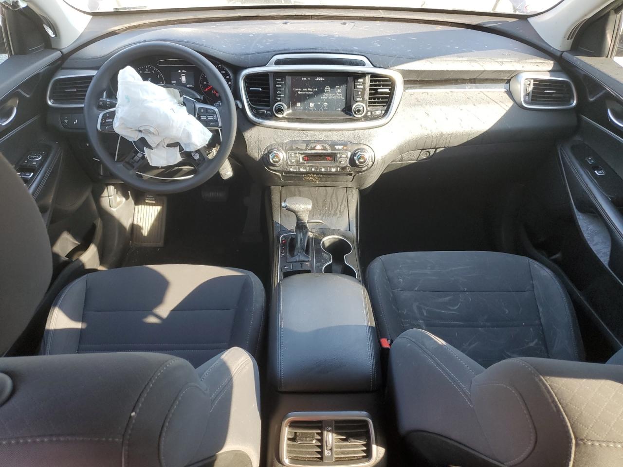 2019 Kia Sorento - Image 8