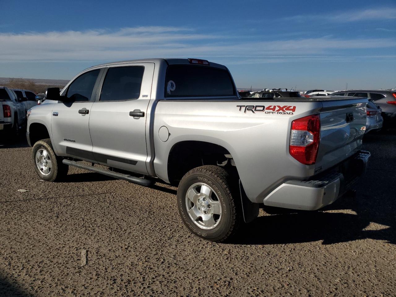 VIN 5TFDY5F12JX699941 2018 TOYOTA TUNDRA no.2