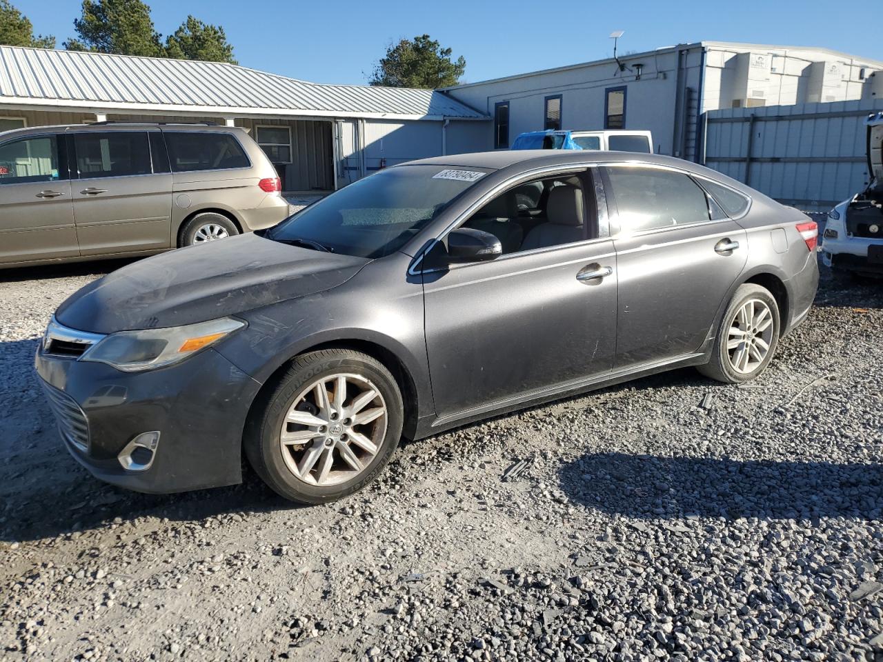 2013 TOYOTA AVALON