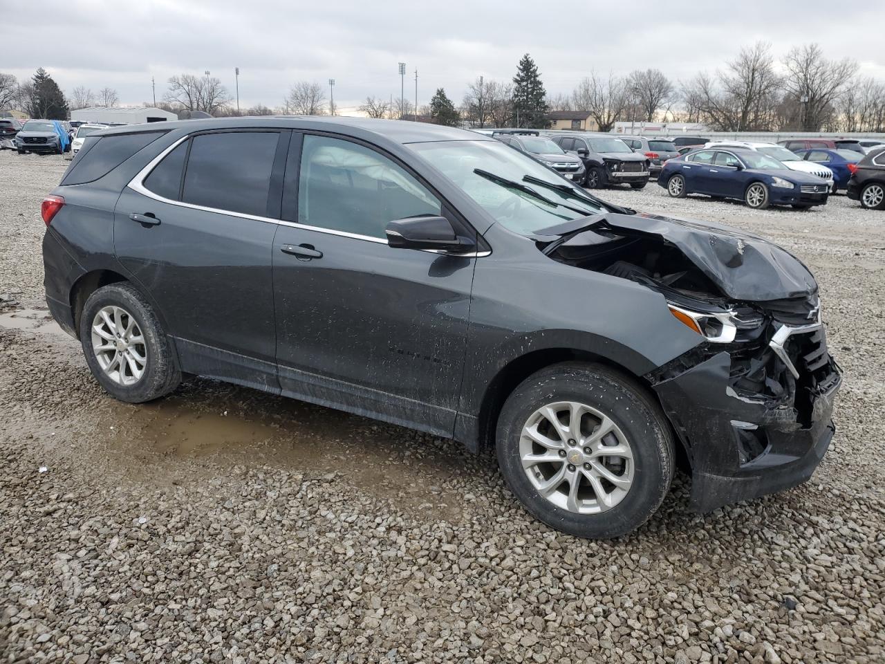 VIN 2GNAXUEV6K6235547 2019 CHEVROLET EQUINOX no.4