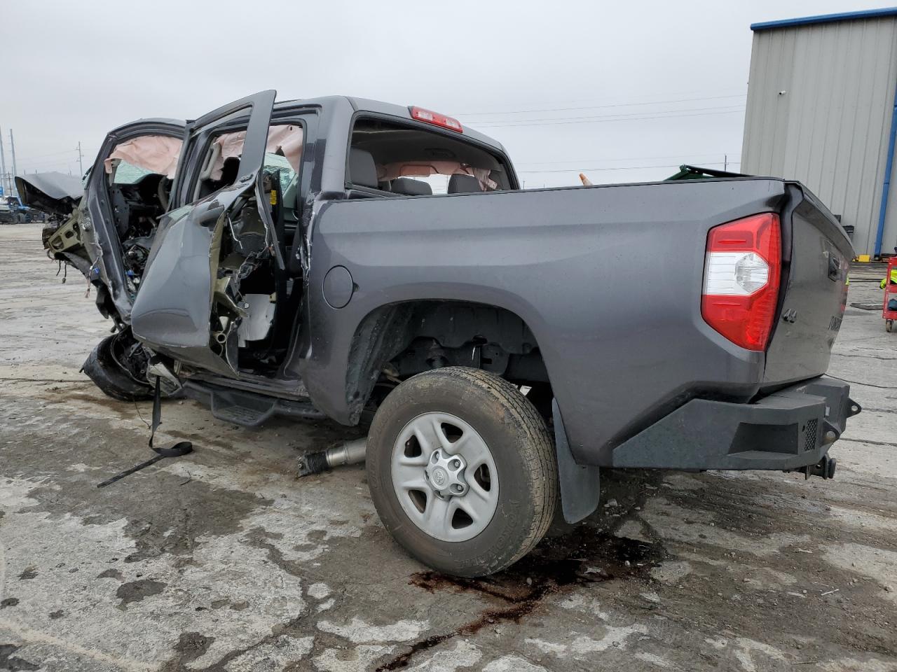 5TFDY5F13JX696630 TOYOTA TUNDRA 2018