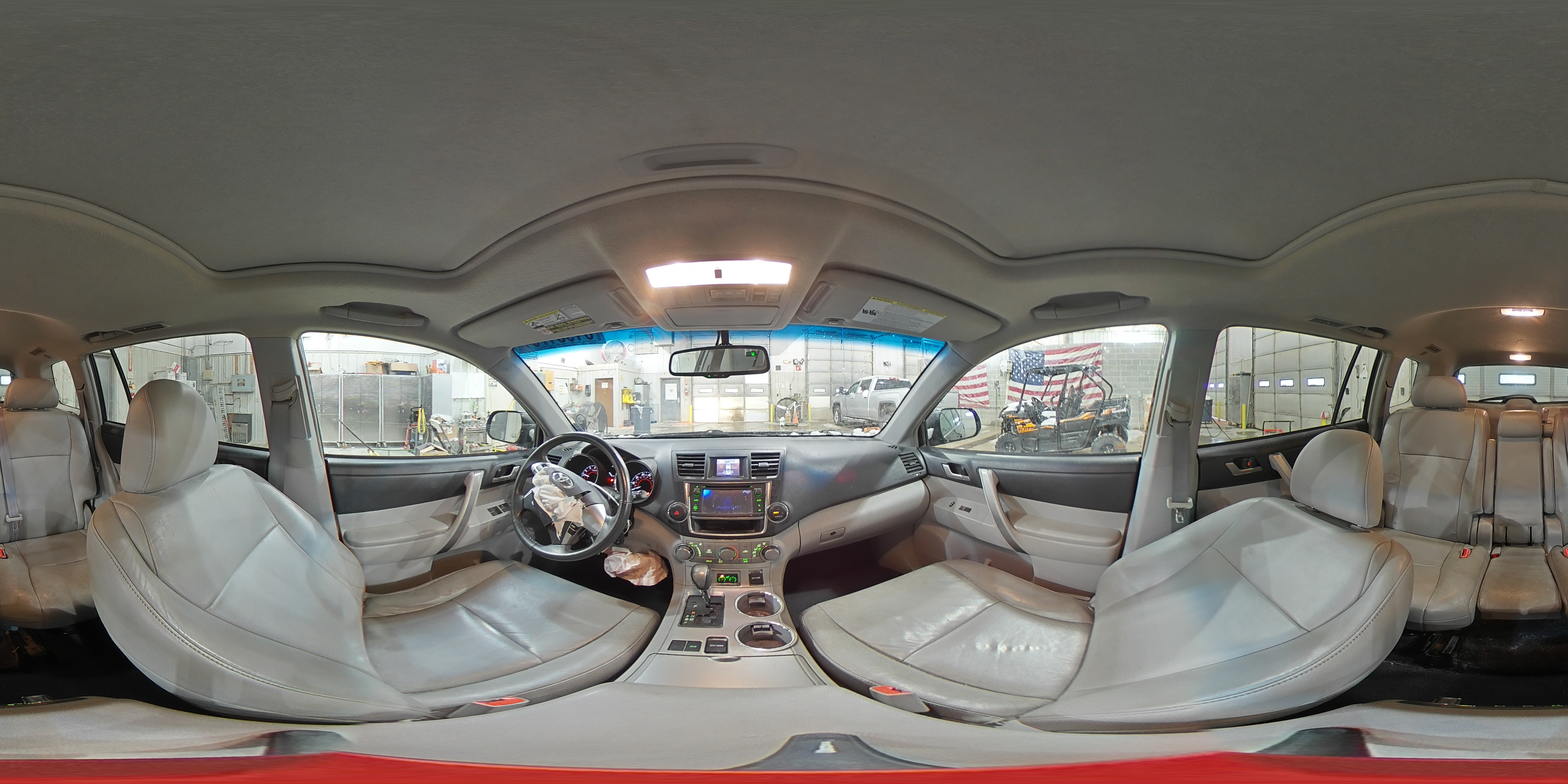 2013 Toyota Highlander - Image 14
