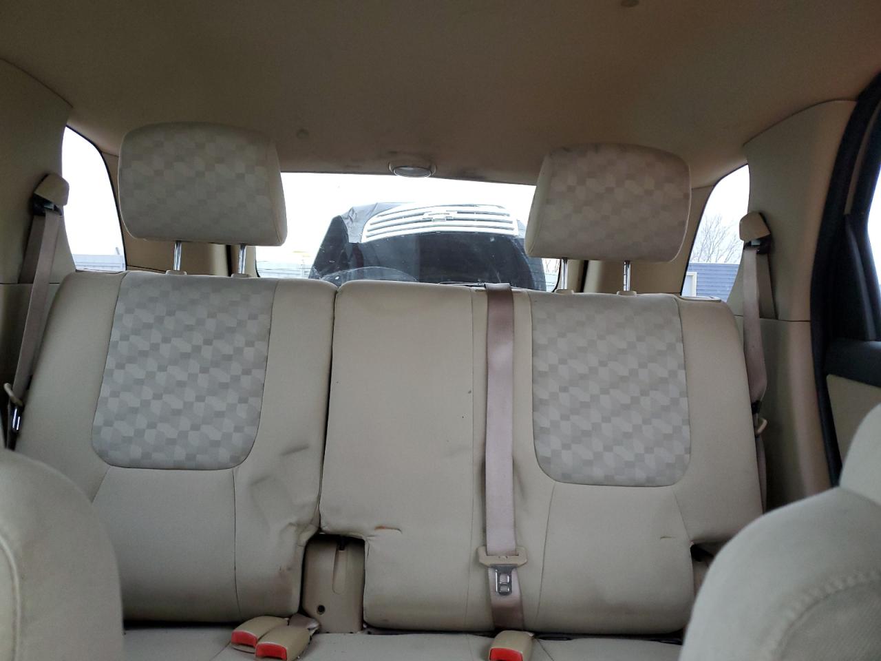 2005 Chevrolet Equinox - Image 10