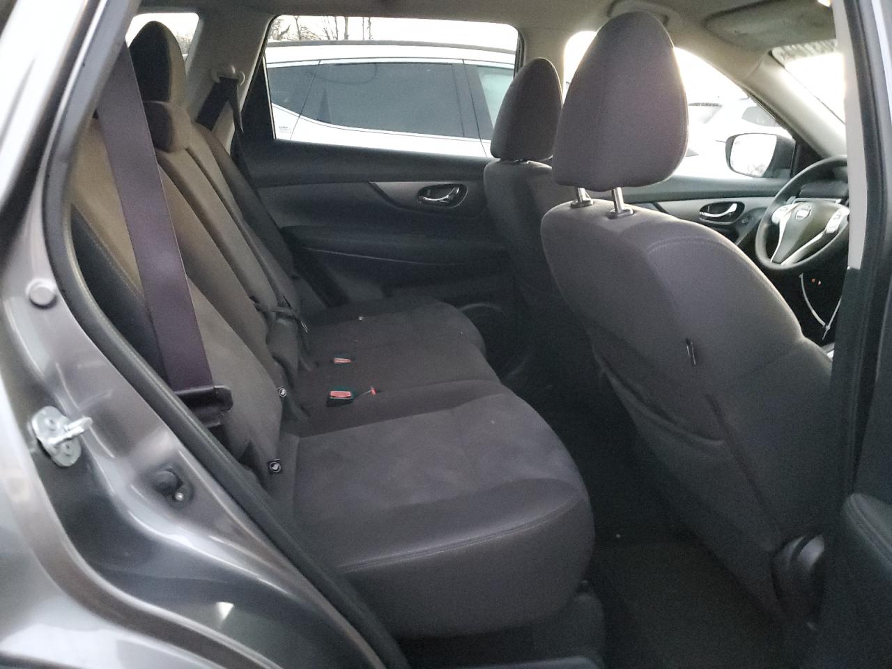 2016 Nissan Rogue - Image 11