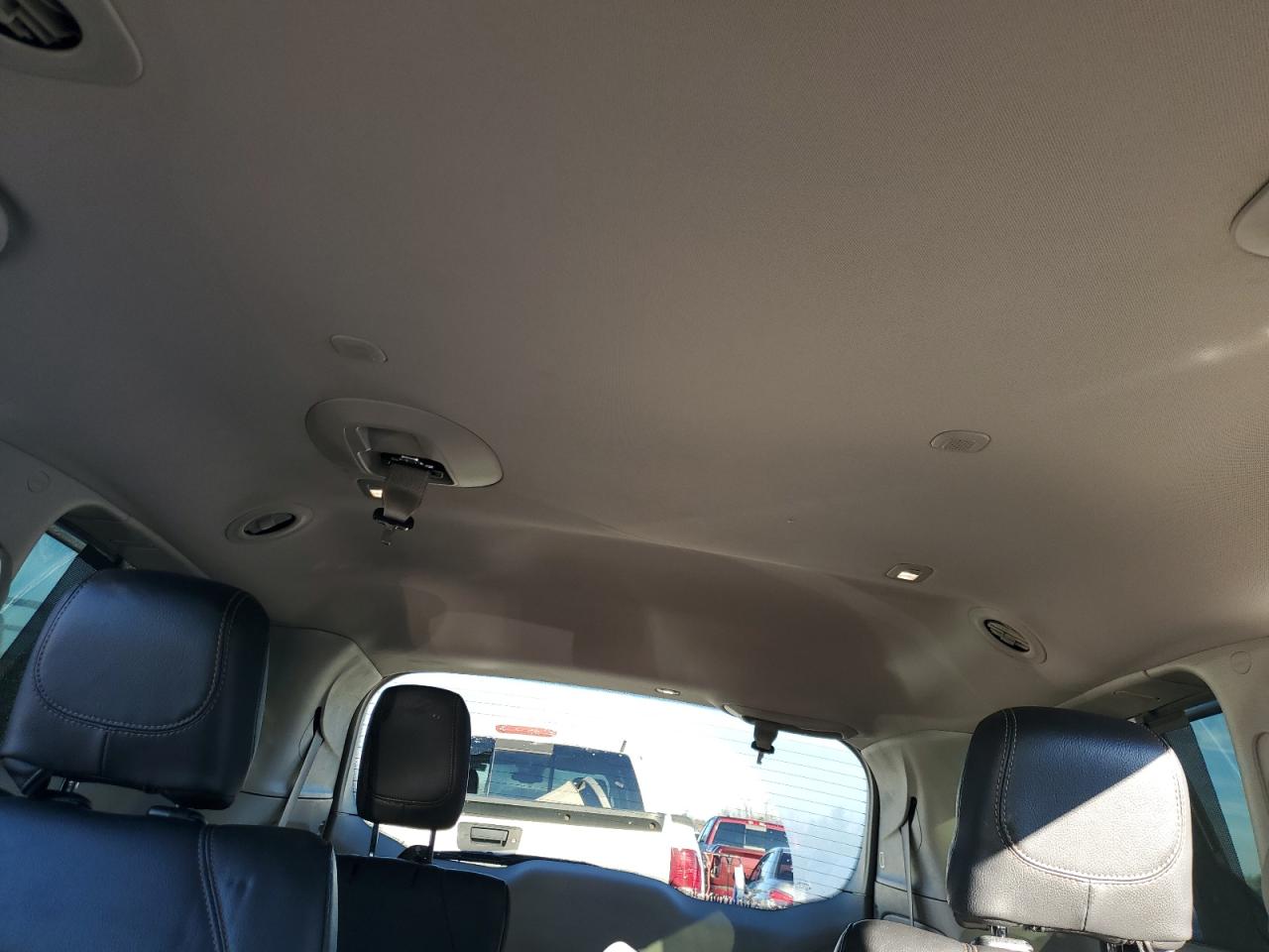 2018 Chrysler Pacifica - Image 10