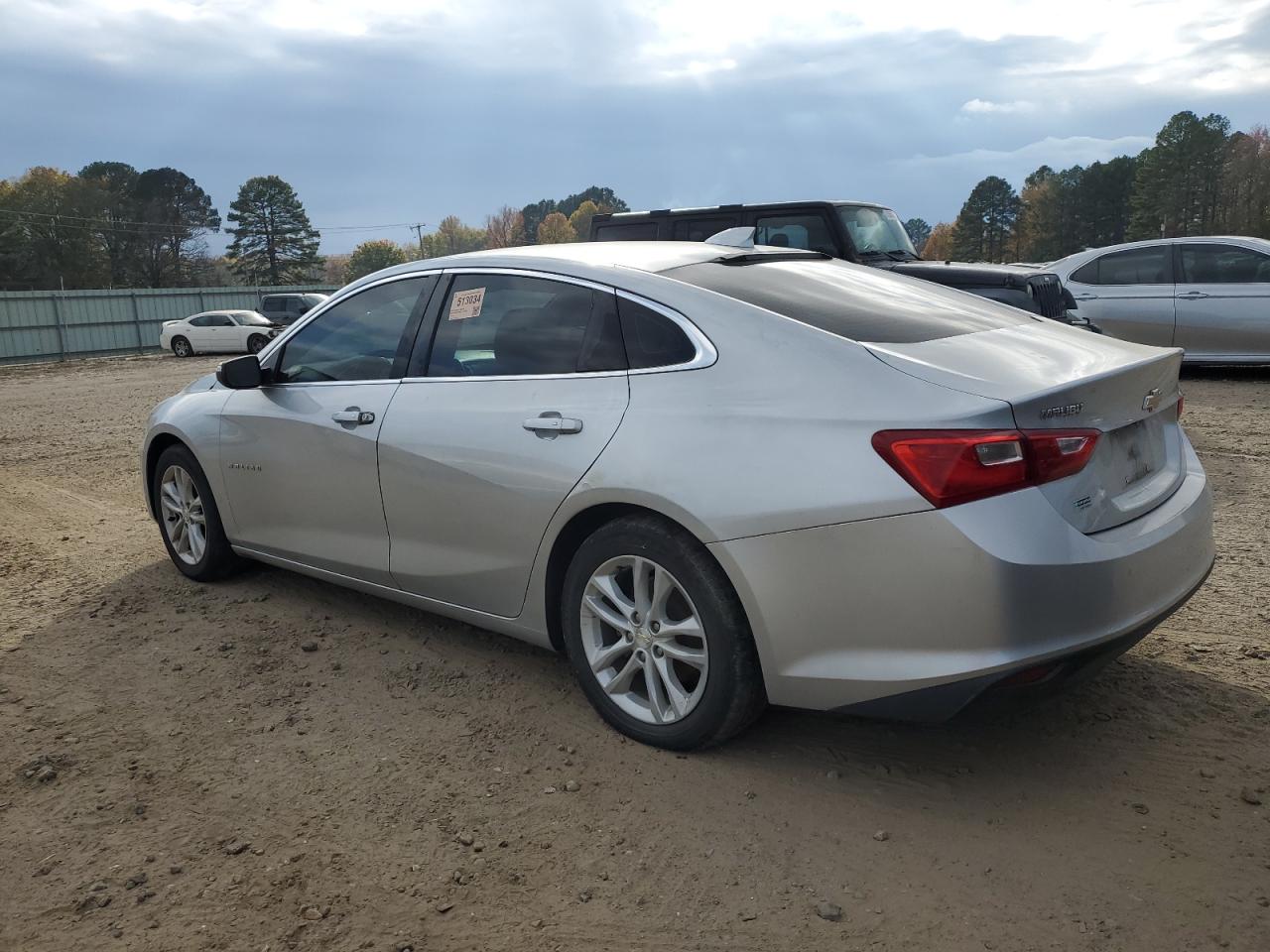 VIN 1G1ZD5ST9JF169635 2018 CHEVROLET MALIBU no.2