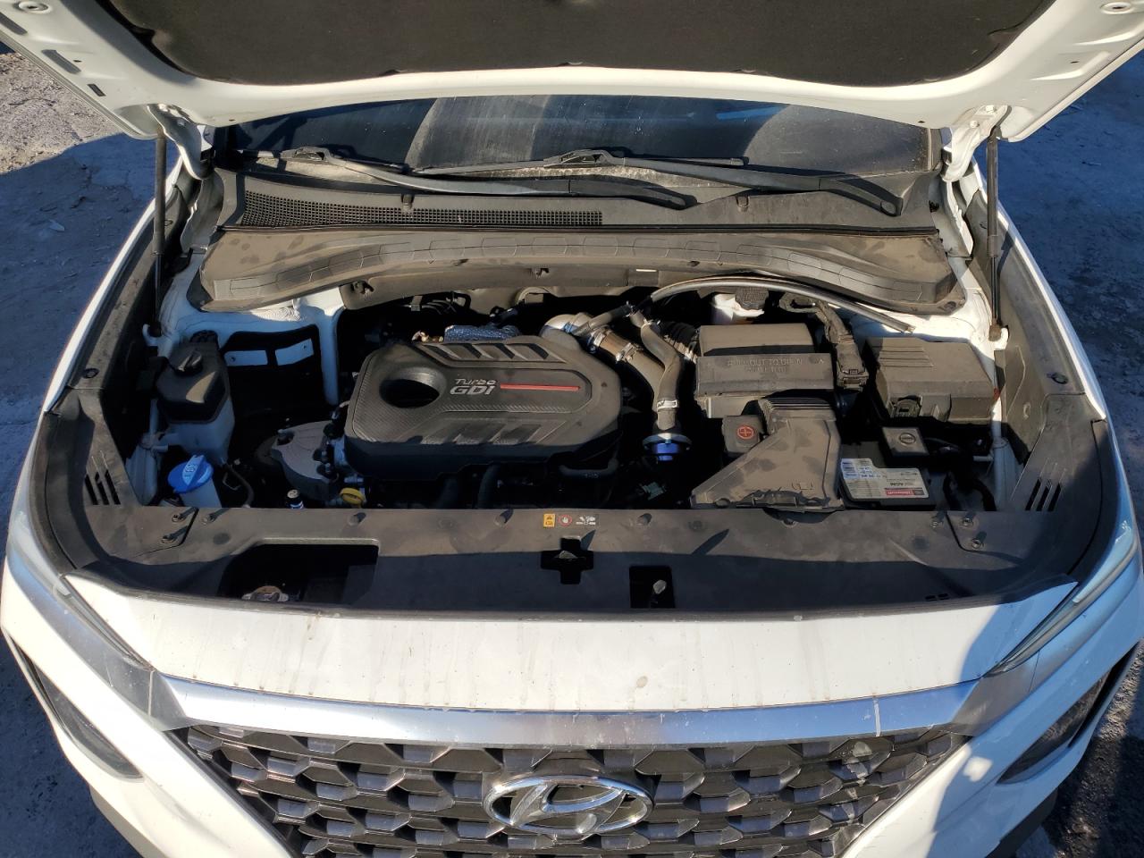 2019 Hyundai Santa Fe - Image 14