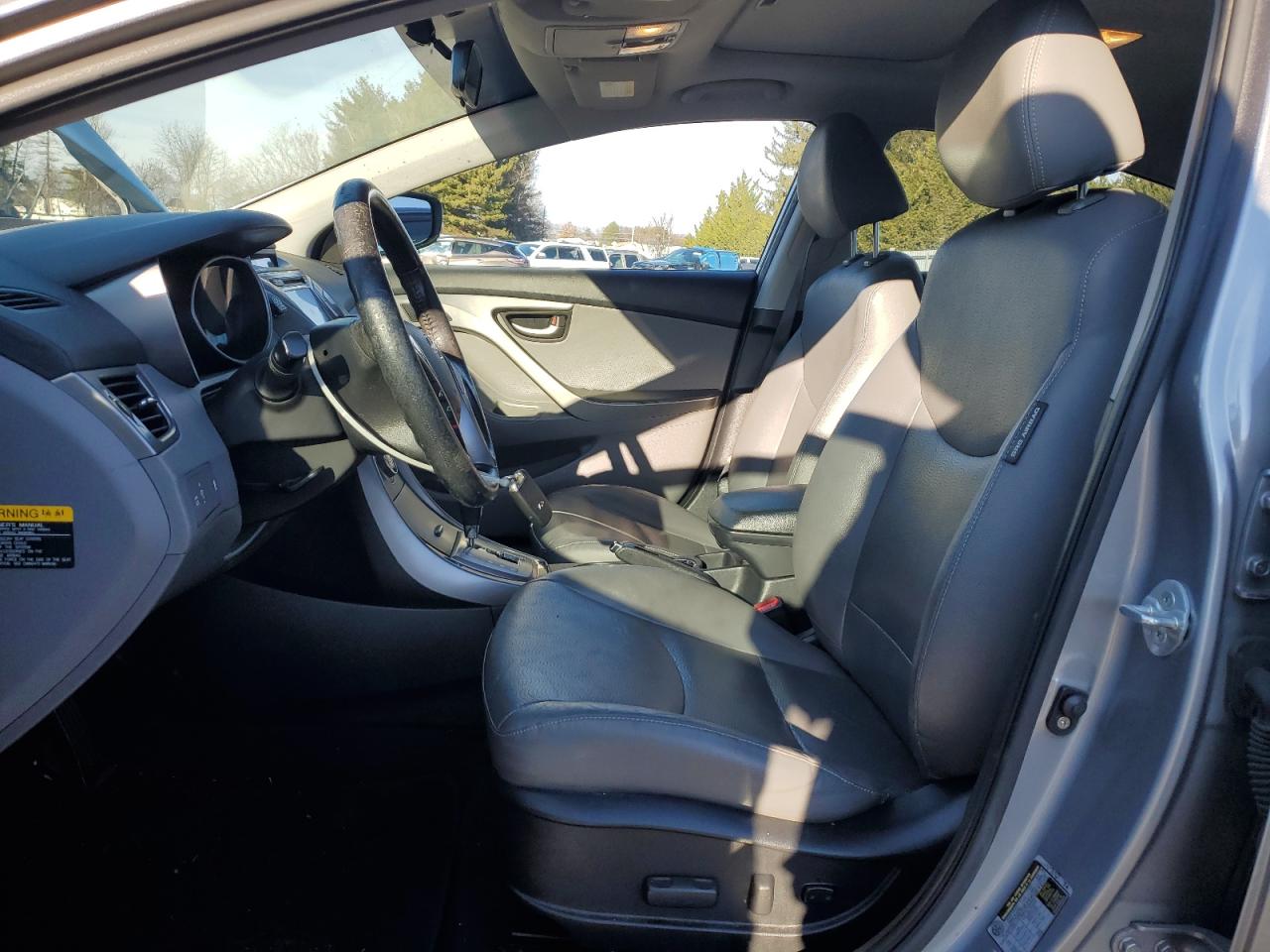 2013 Hyundai Elantra - Image 7