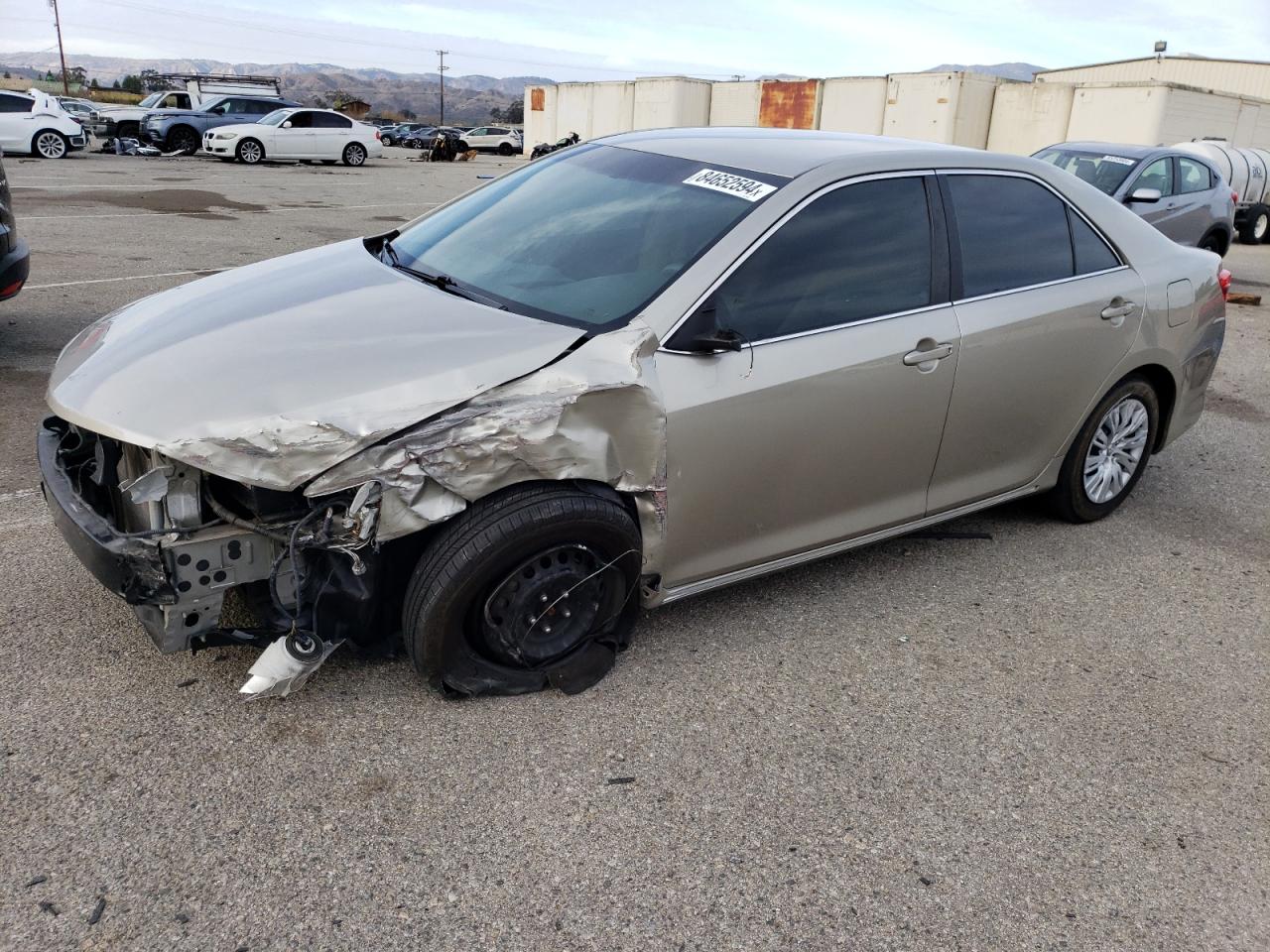 VIN 4T4BF1FK0ER343267 2014 TOYOTA CAMRY no.1