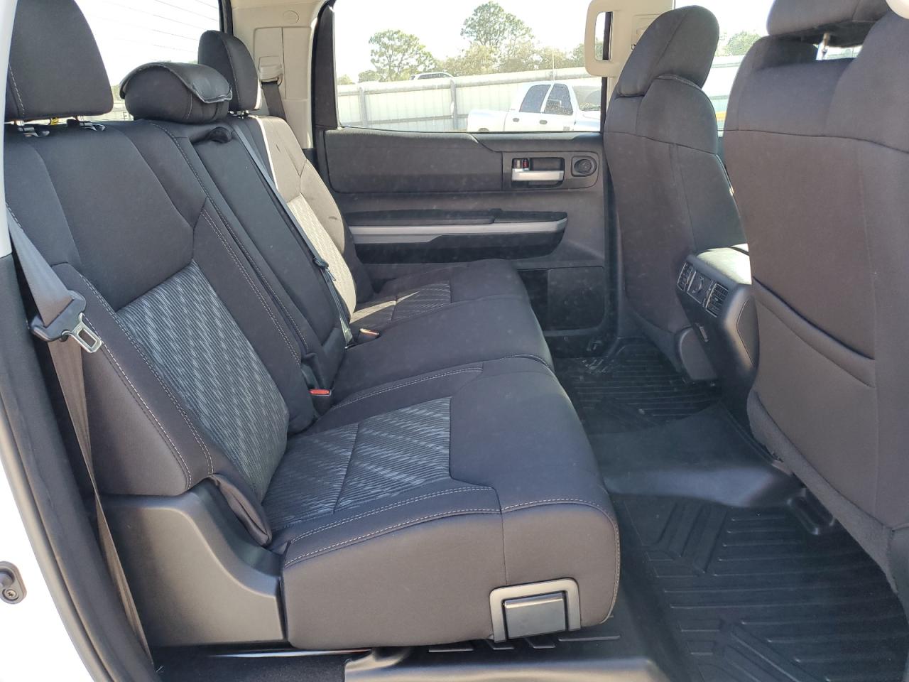 2021 Toyota Tundra - Image 10