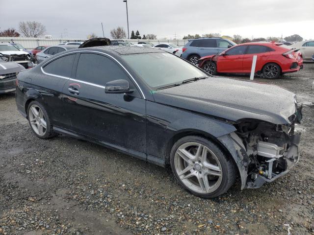  MERCEDES-BENZ C-CLASS 2015 Czarny