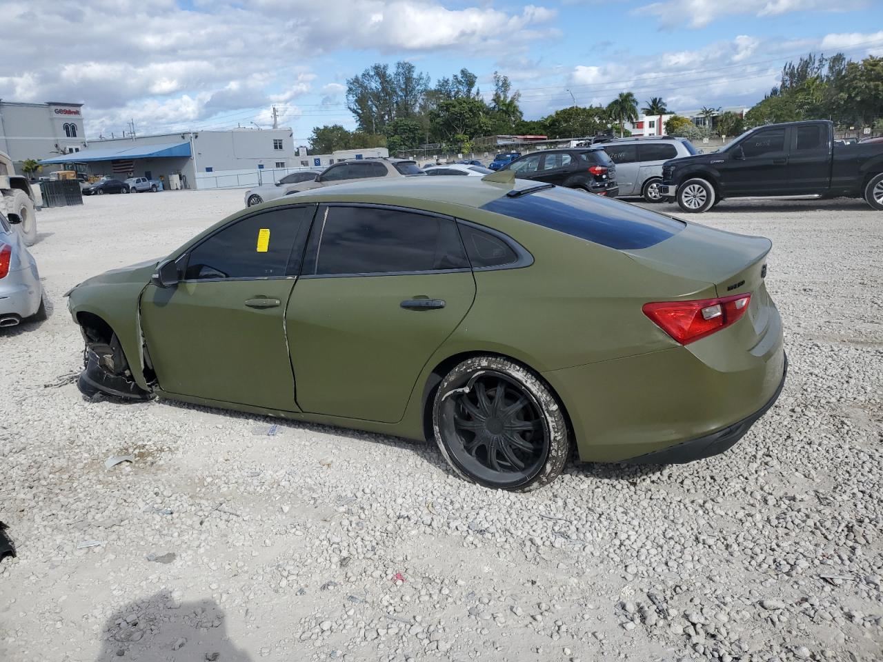 2018 Chevrolet Malibu - Image 2