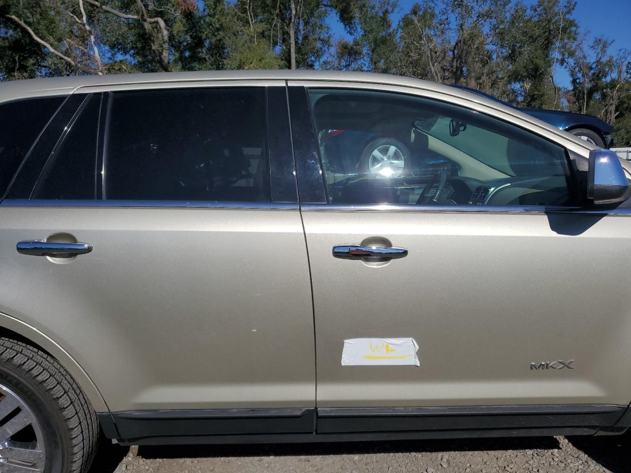 2010 Lincoln MKX - Image 13