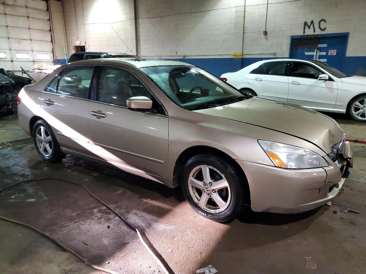 2004 Honda Accord - Image 4