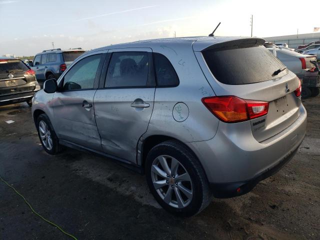  MITSUBISHI OUTLANDER 2015 Srebrny