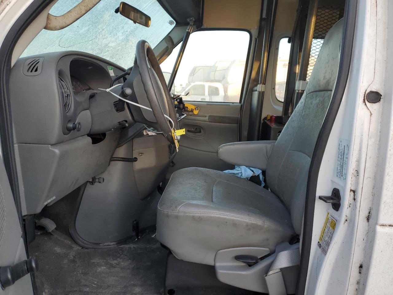 2006 Ford Econoline E350 Super Duty Van VIN: 1FTSS34L16DB41931 Lot: 81910814