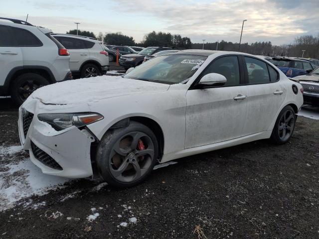  ALFA ROMEO GIULIA 2018 Білий