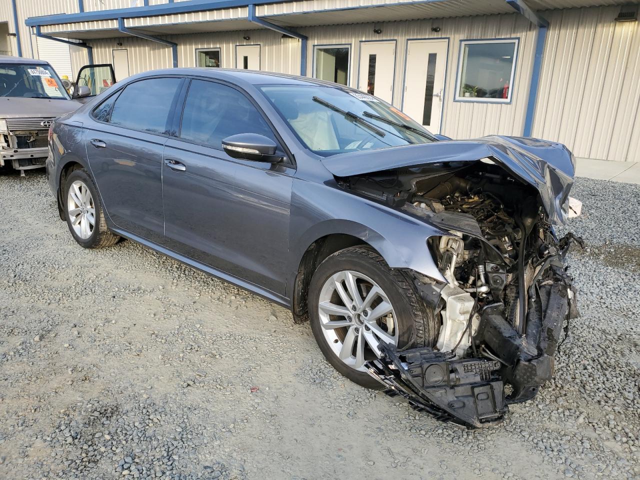 2020 Volkswagen Passat - Image 4