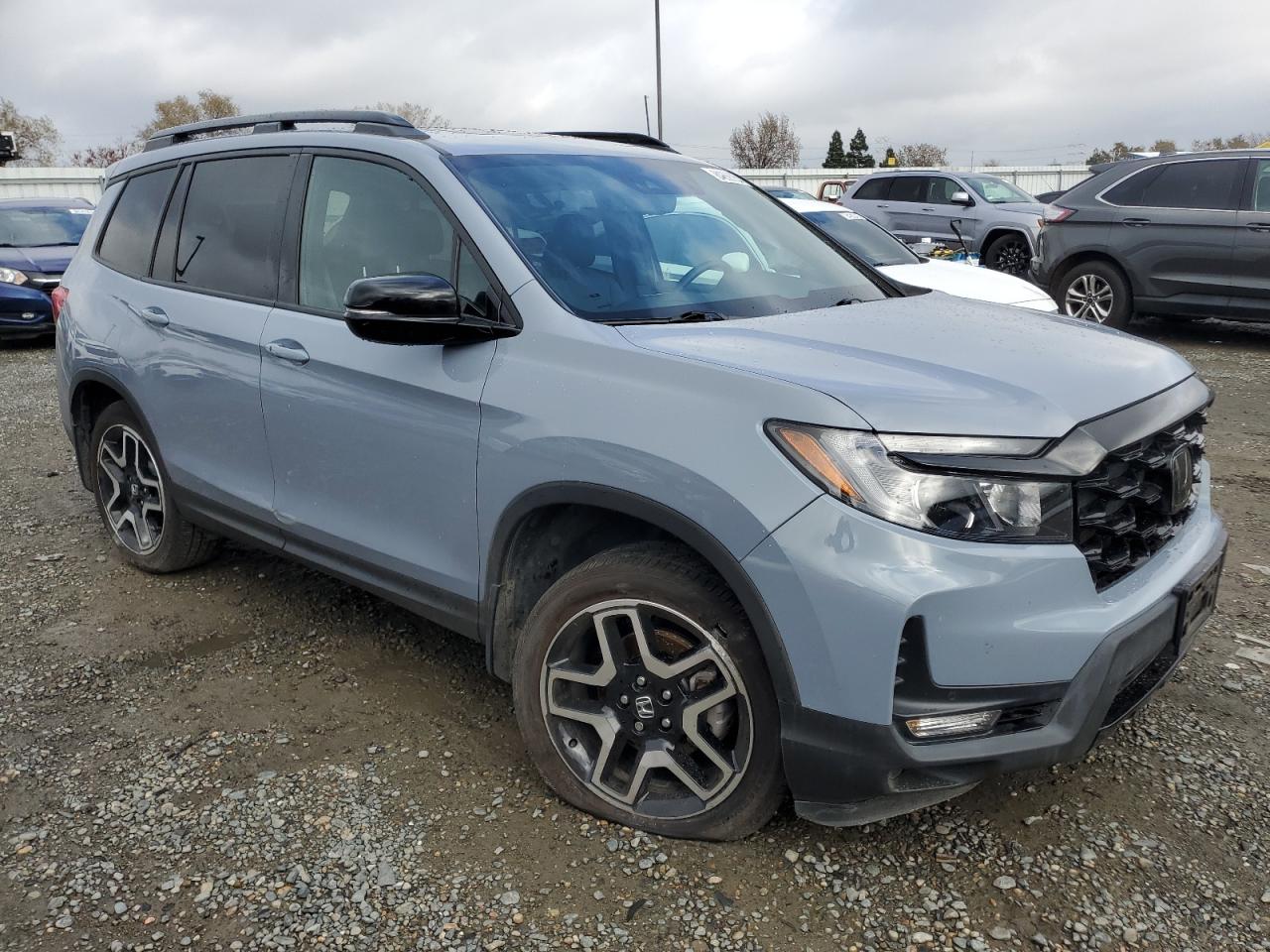 2022 Honda Passport - Image 4