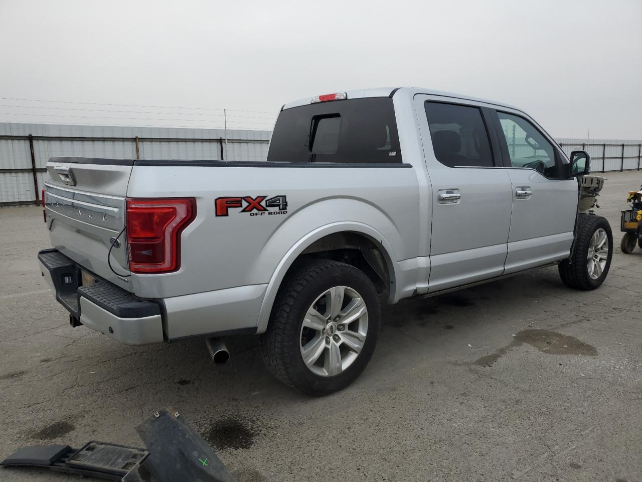 VIN 1FTEW1EF2FFC78590 2015 FORD F-150 no.3