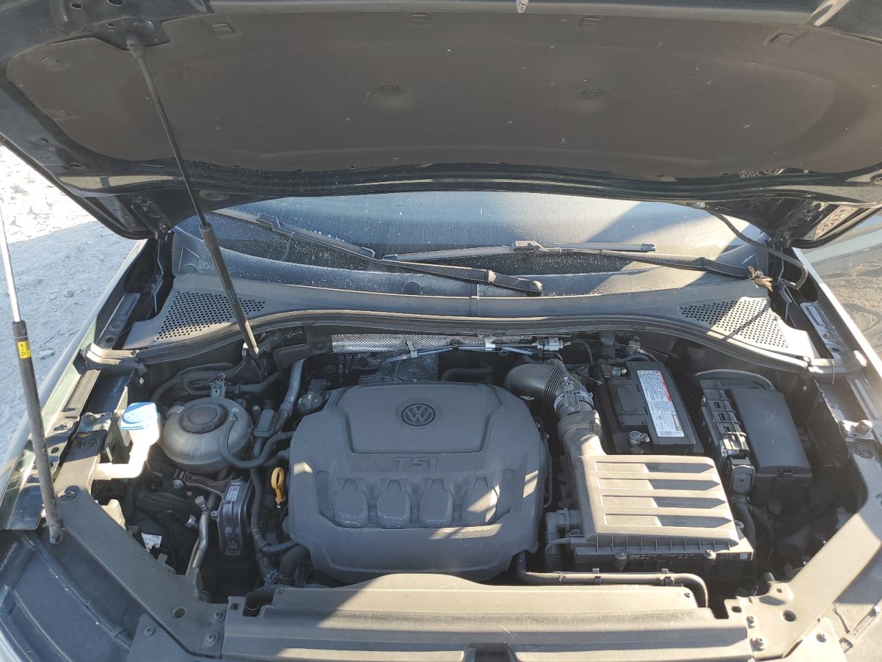 2019 Volkswagen Tiguan - Image 12