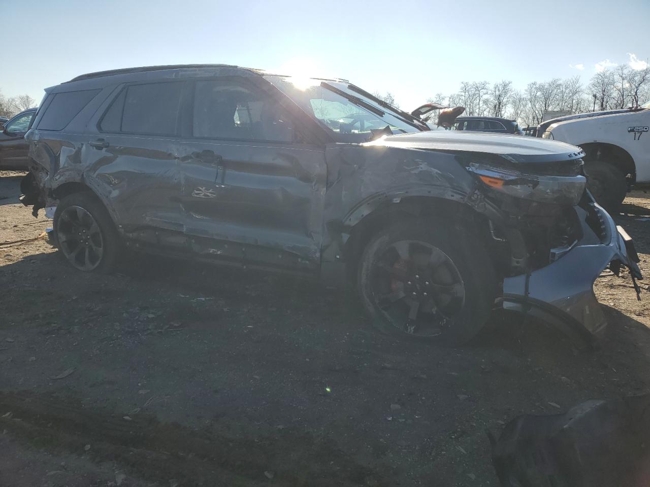 2023 Ford Explorer - Image 4