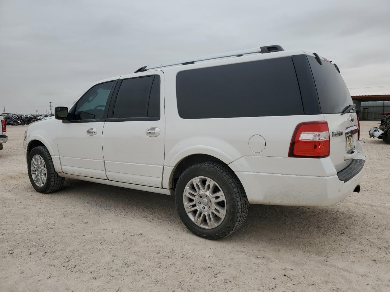 2012 Ford Expedition - Image 2