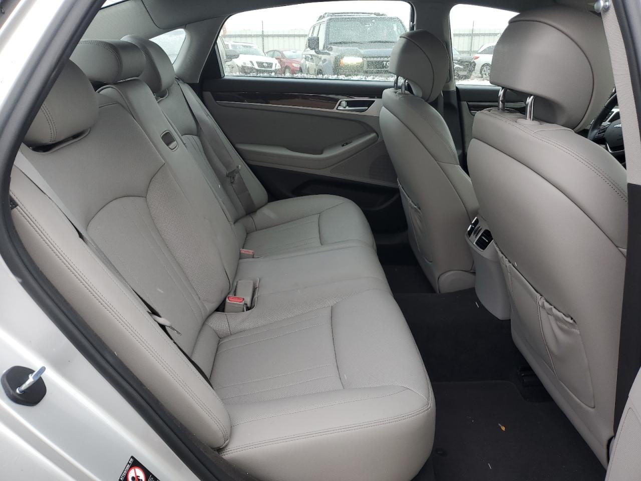 2019 Genesis G80 - Image 10