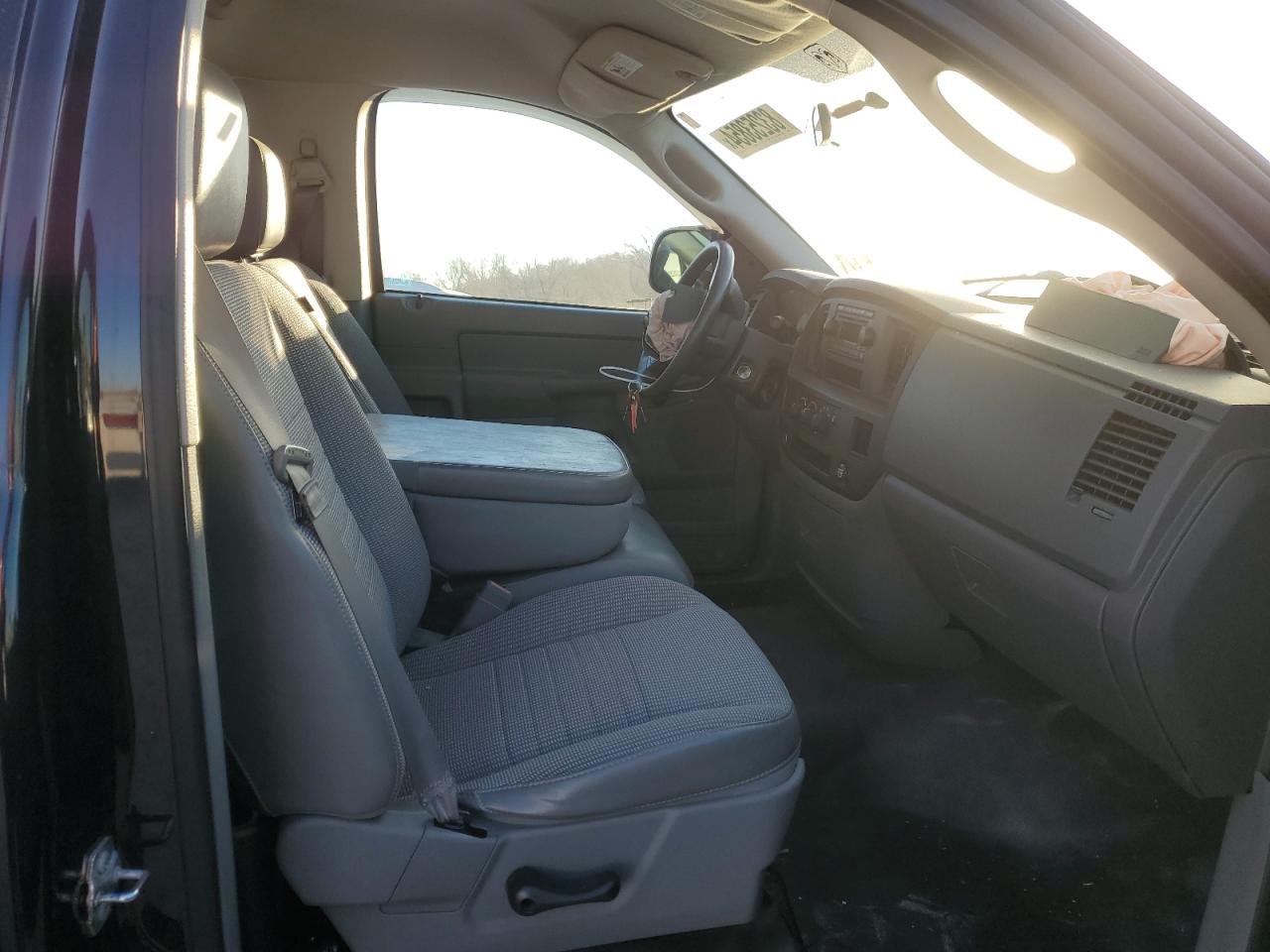 2008 Dodge RAM - Image 10