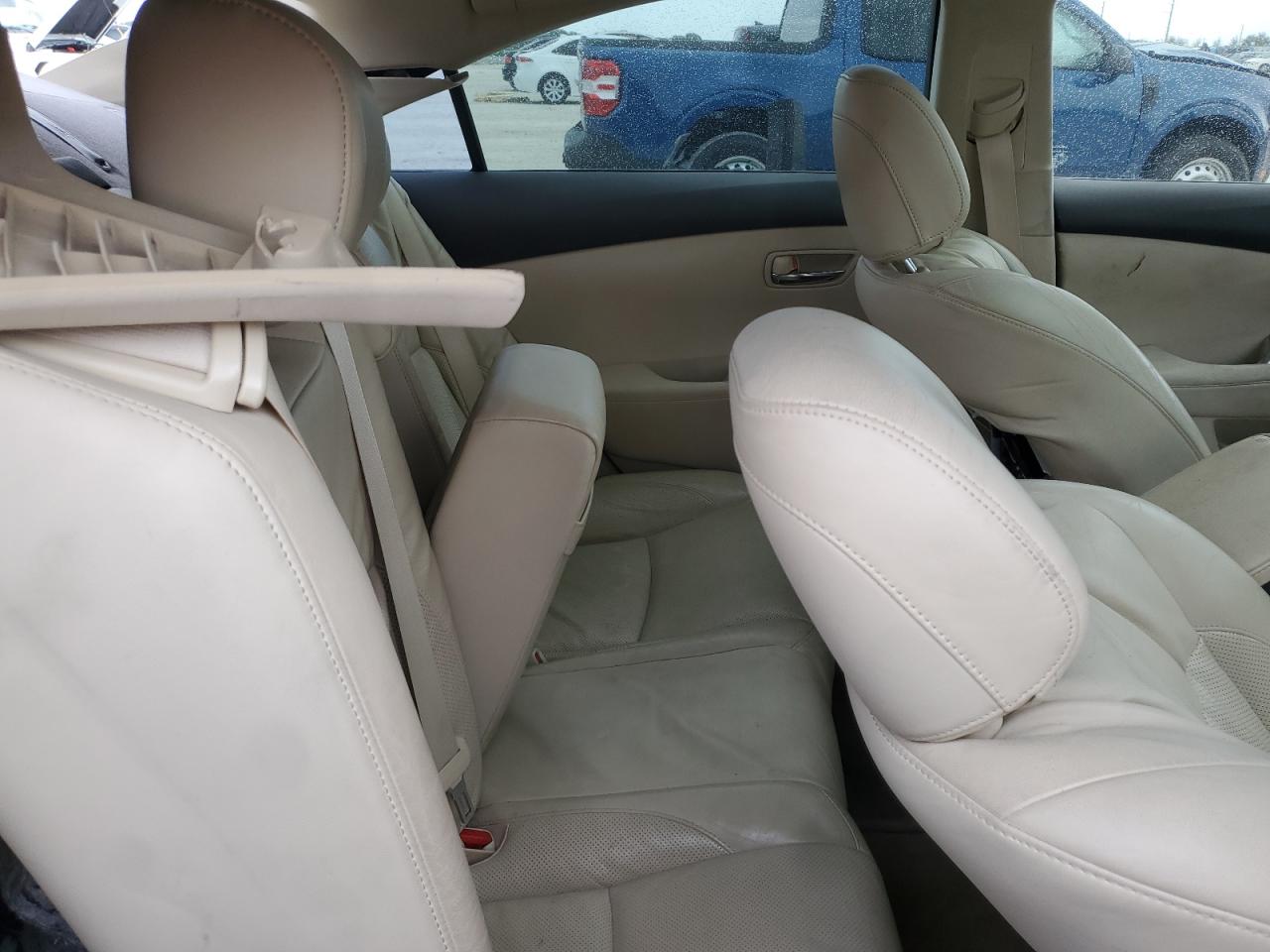 2012 Lexus ES - Image 10