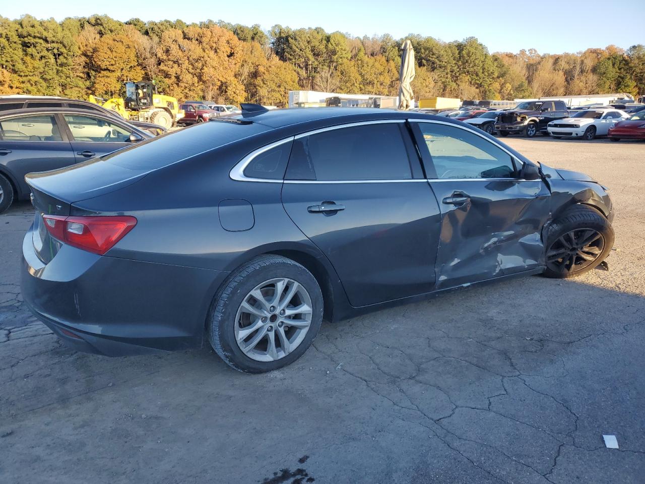 VIN 1G1ZD5ST7JF150145 2018 CHEVROLET MALIBU no.3