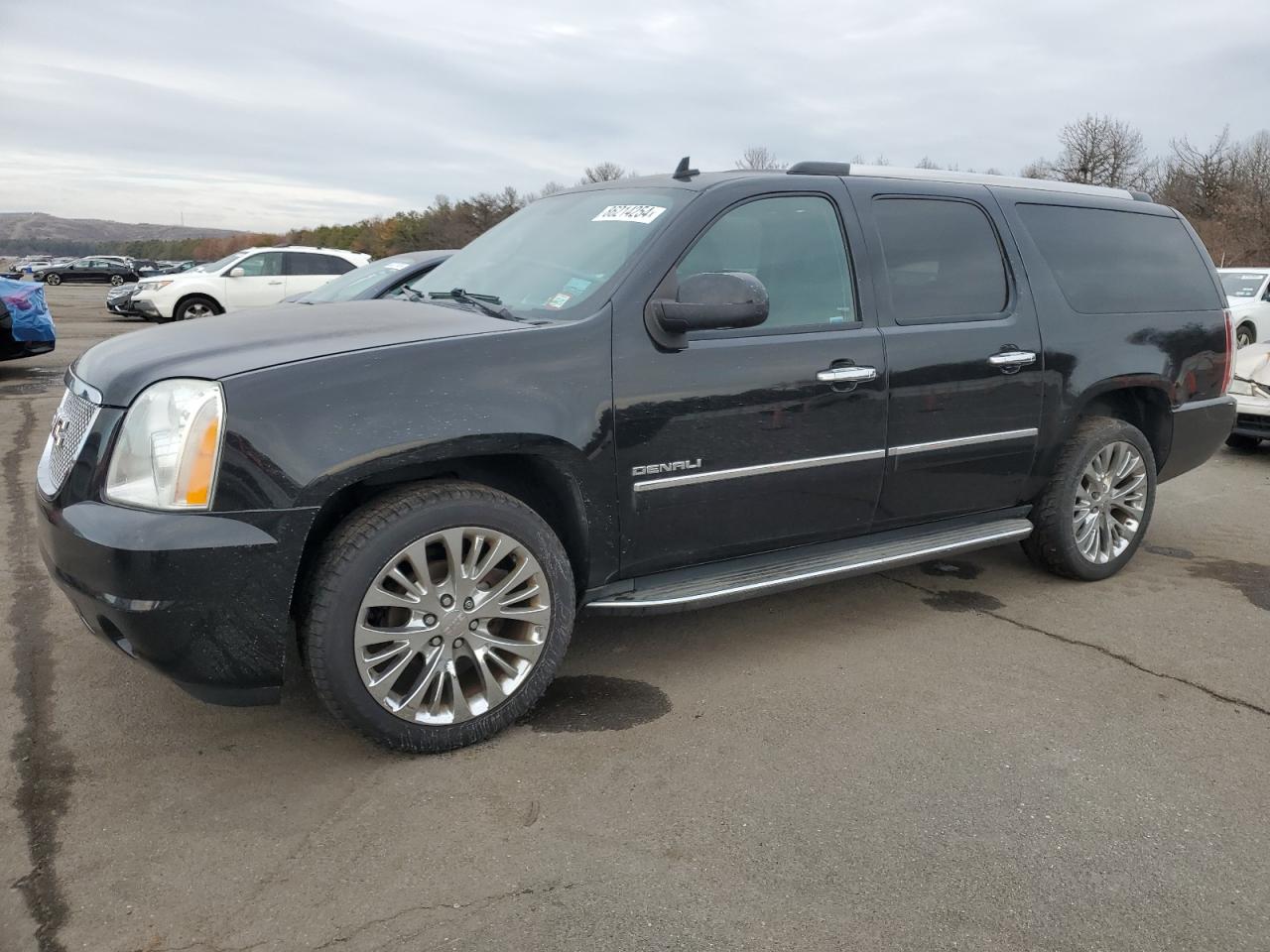 VIN 1GKS2MEF2DR253852 2013 GMC YUKON no.1