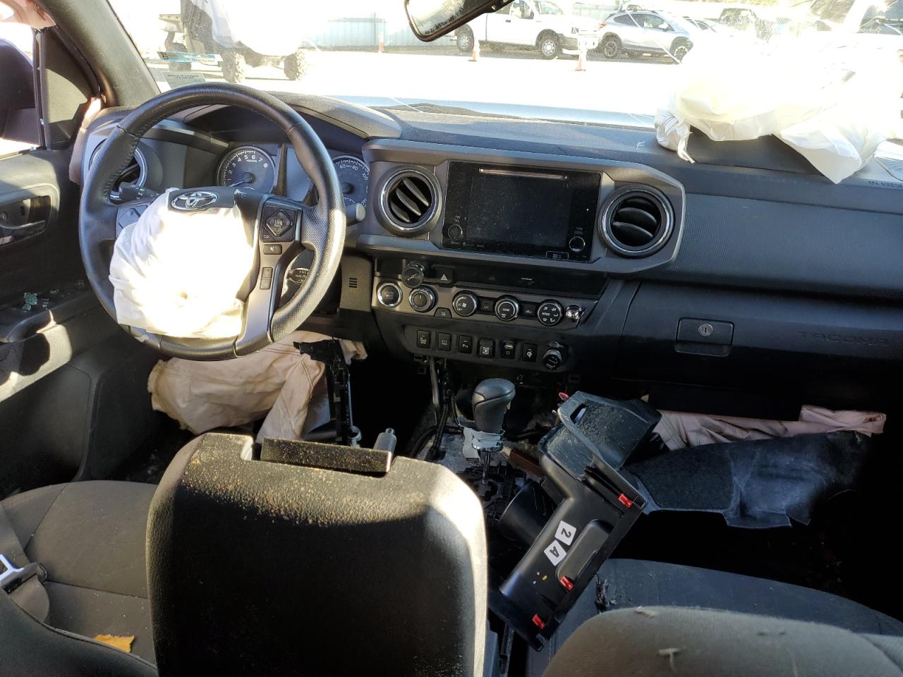 2019 Toyota Tacoma - Image 8