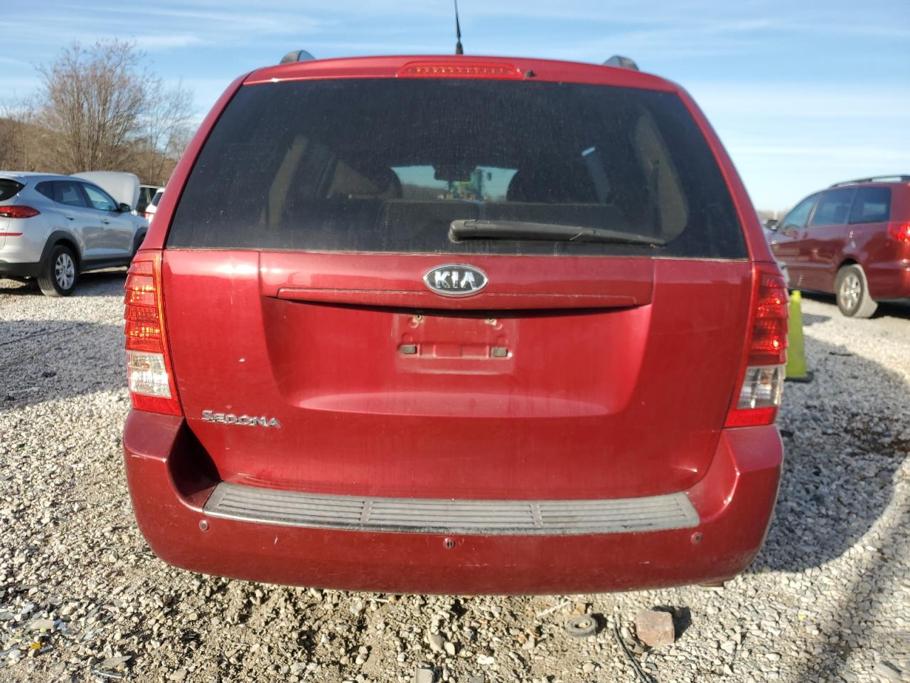 2011 Kia Sedona Lx VIN: KNDMG4C70B6402548 Lot: 84180744