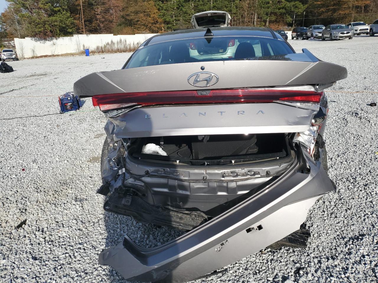 2021 Hyundai Elantra - Image 6