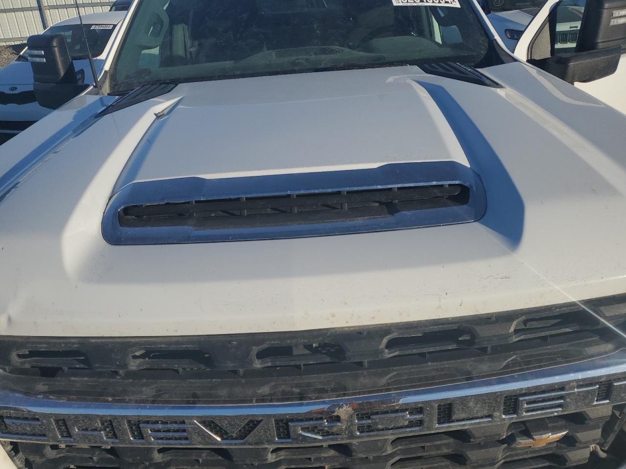 2021 Chevrolet Silverado - Image 7