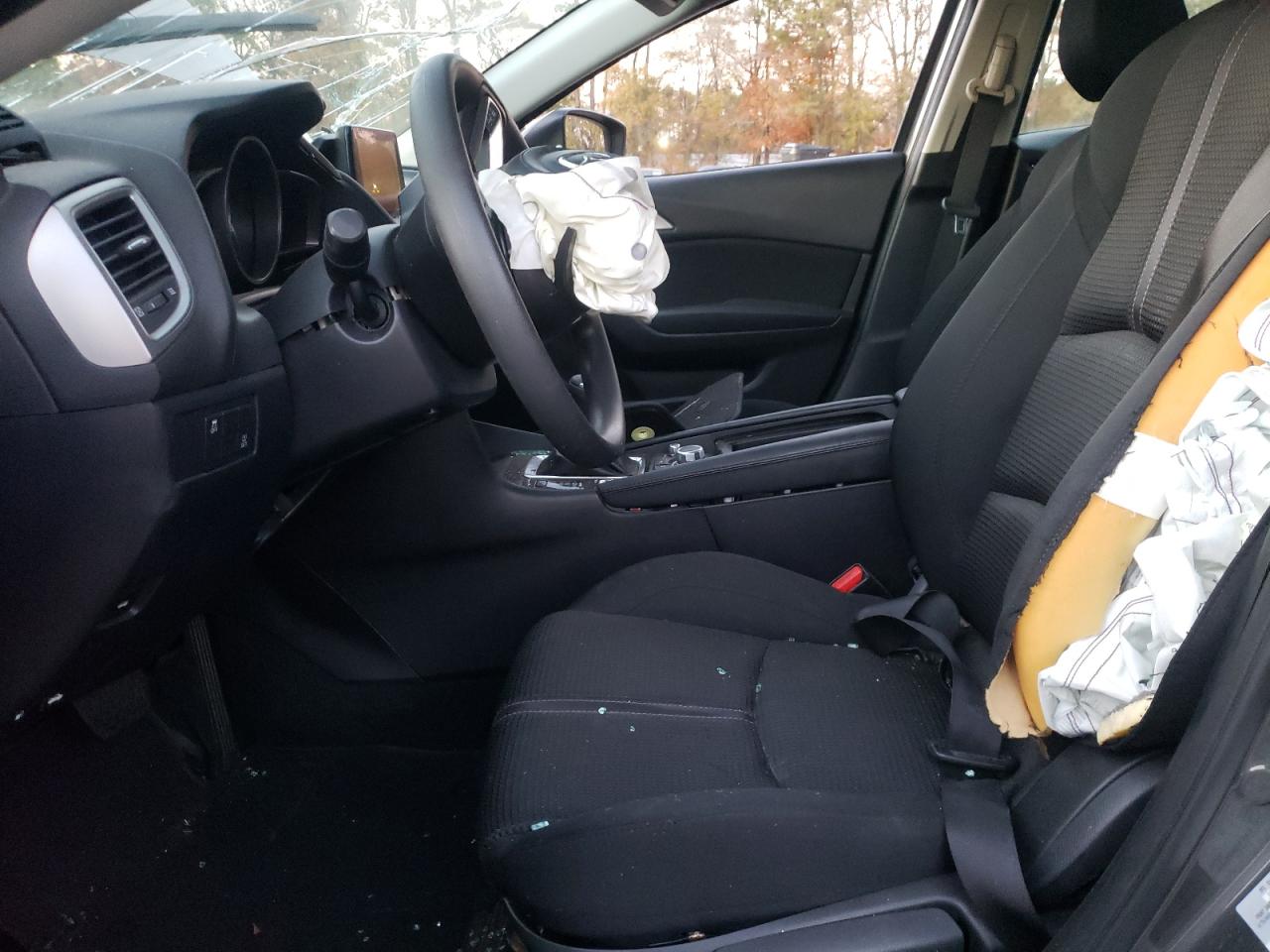 2018 Mazda 3 Sport VIN: 3MZBN1U7XJM213539 Lot: 82877174